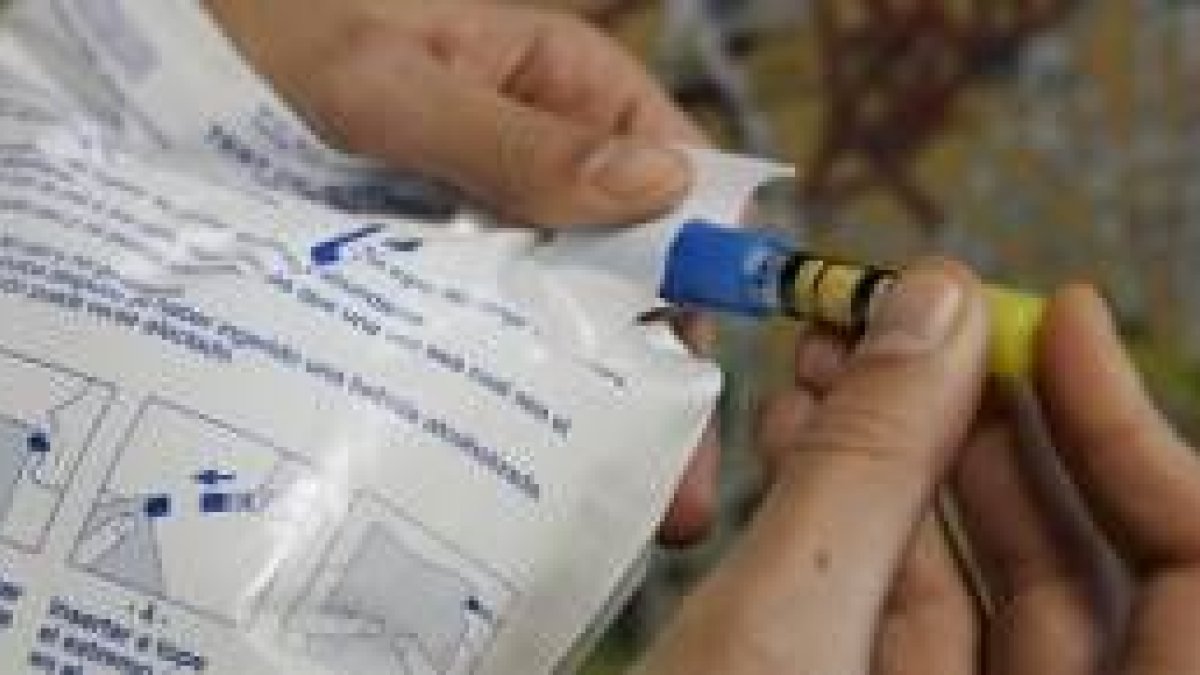 Uno de los alcoholímetros que se van a distribuir por León