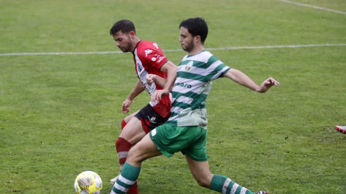 Foto del partido La Virgen - Zamora. MARCIANO PÉREZ