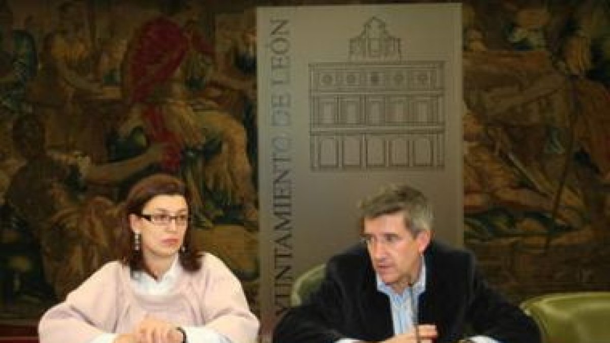 Susana Travesí, concejala de Turismo, y Francisco Fernández, alcalde de León, evaluaron el resultado