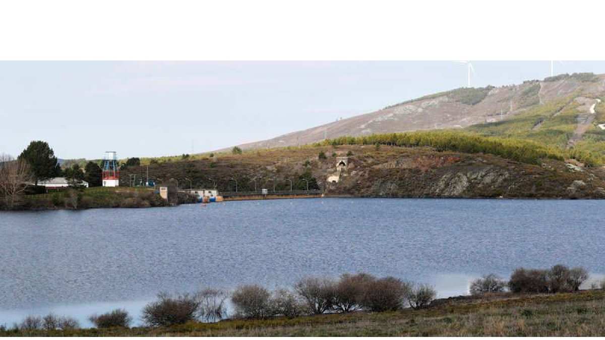 El entorno del pantano de Villameca, en Quintana del Castillo, acogerá de nuevo la fiesta de la comarca cepedana. RAMIRO