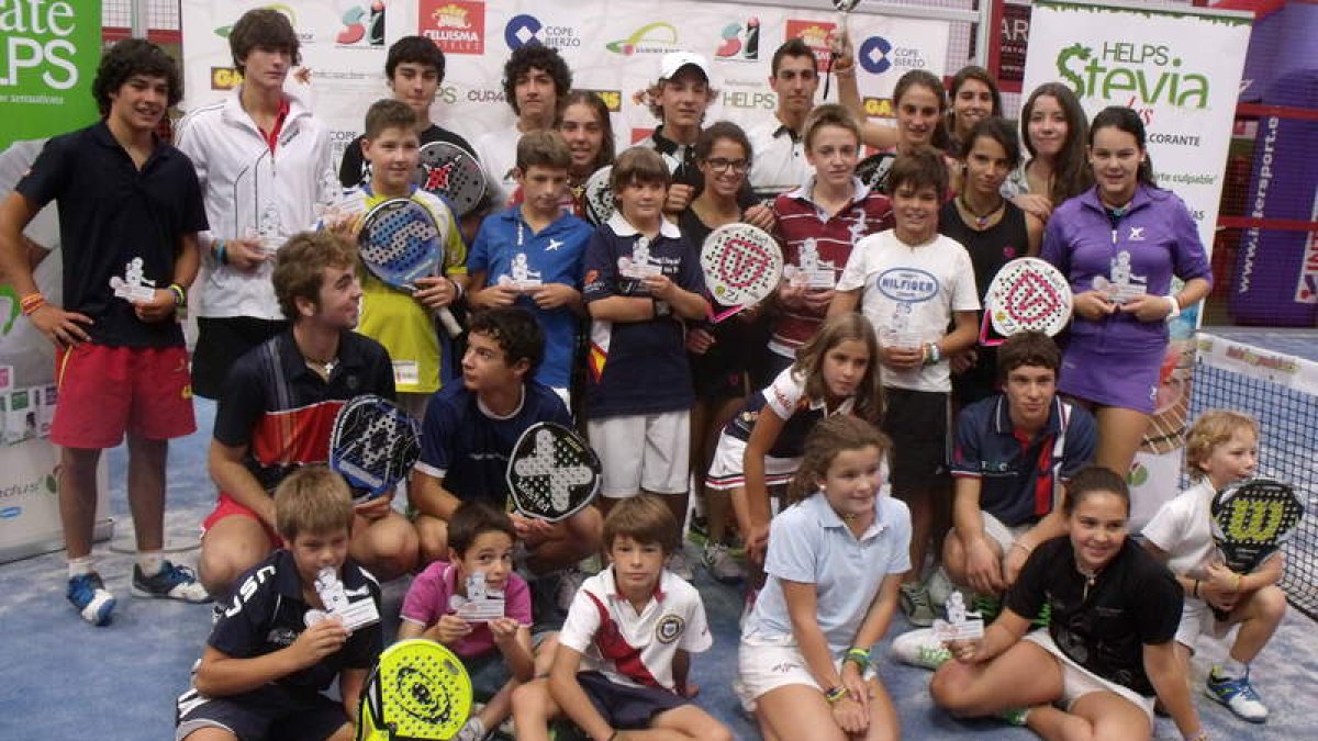 Pádel Indoor acogió el Campeonato Regional, del que ayer se jugaron las finales.