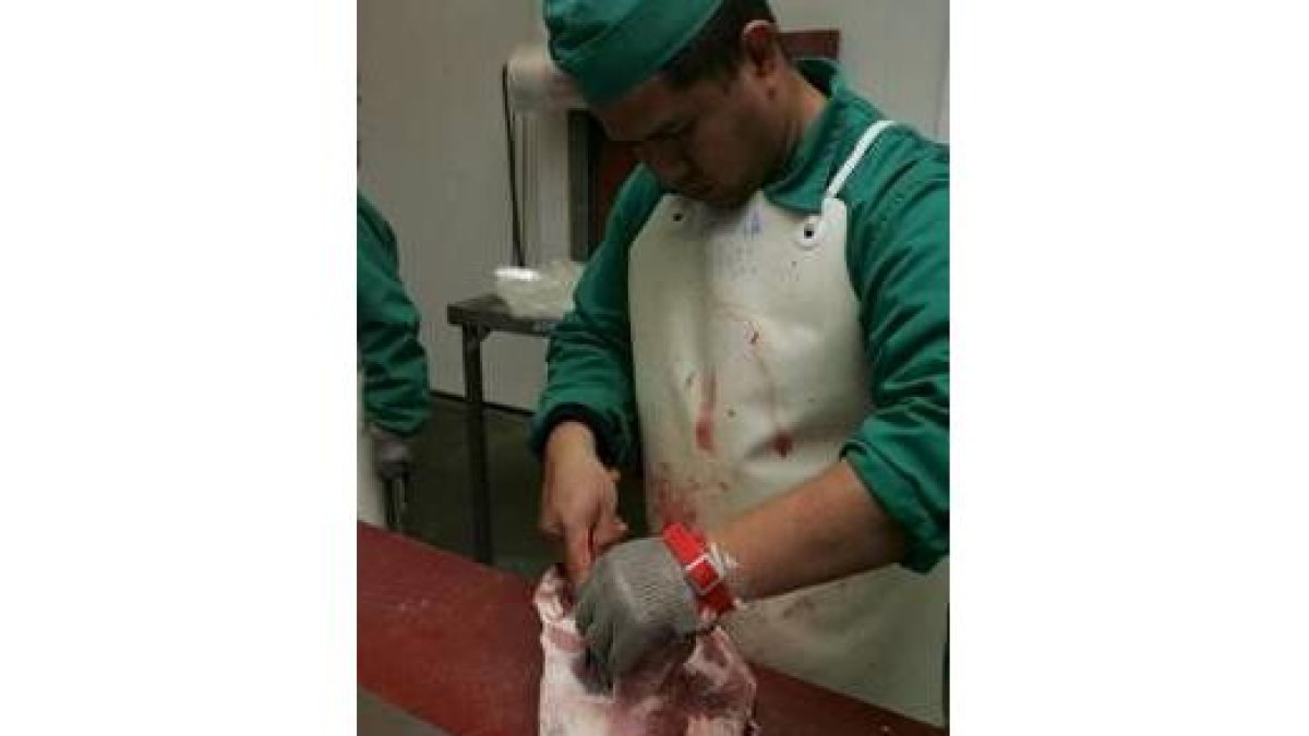 Daniel, de Venezuela, es uno de los cuatro hombres