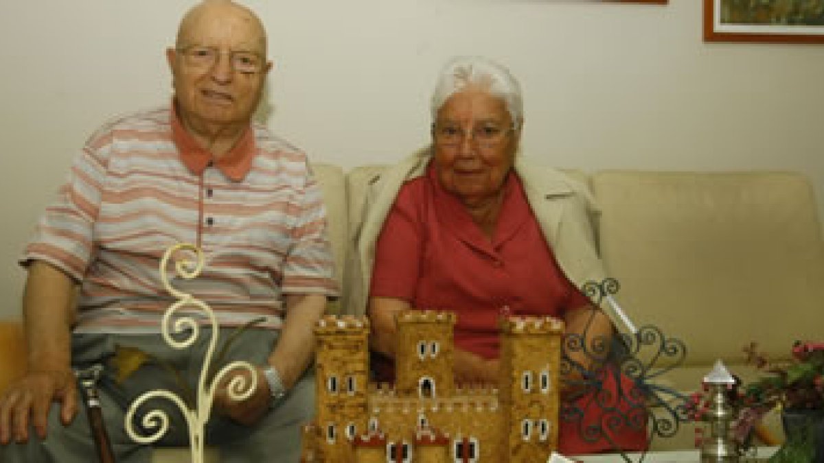 Ángel y Clara, en la residencia Alborada.
