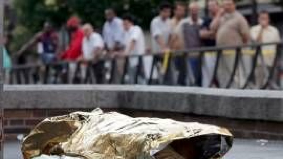 El cadáver de la mujer que falleció después de recibir al menos catorce puñaladadas