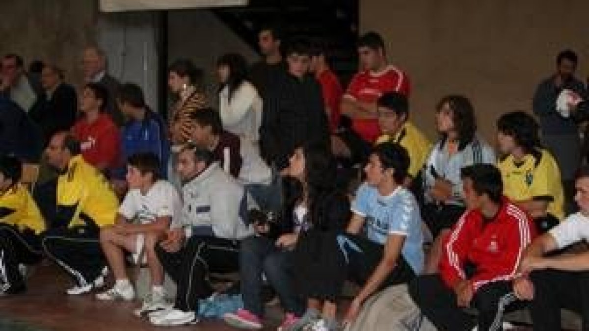 Los jóvenes luchadores demostraron ayer su valía en el corro de Matallana