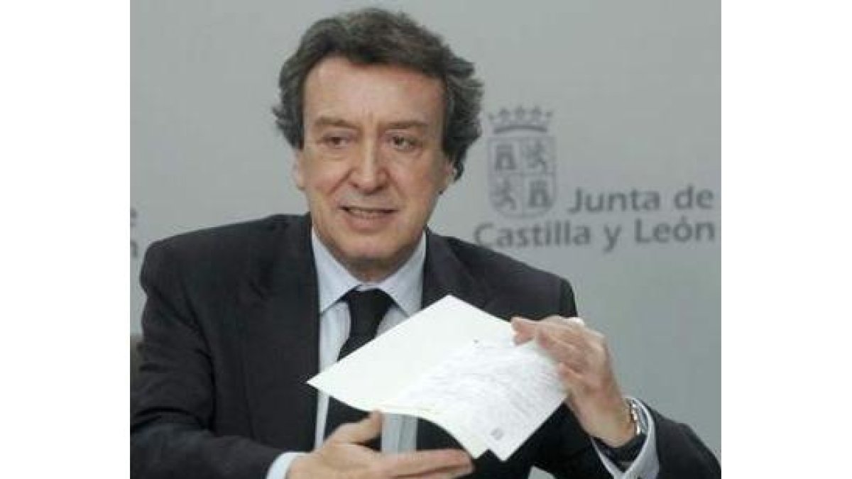 De Santiago Juárez, en la rueda de prensa posterior al Consejo de Gobierno