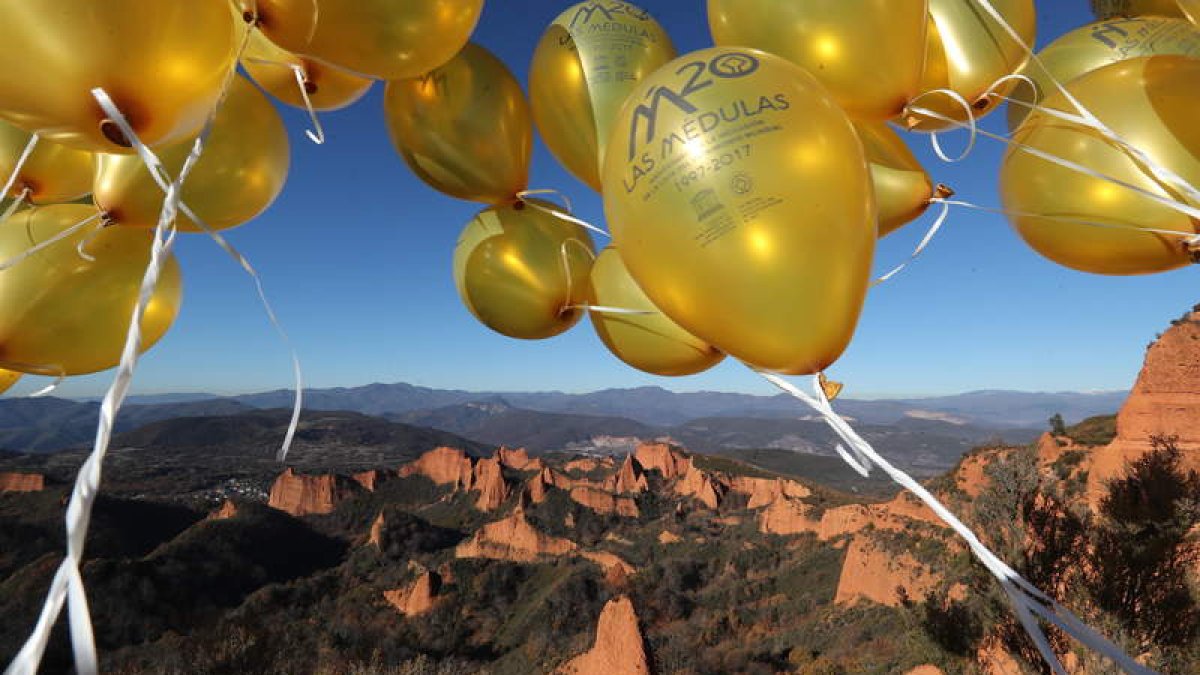 Una imagen de Las Médulas desde el mirador de Orellán en 2017, a los 20 años de la declaración de la Unesco. ANA F. BARREDO