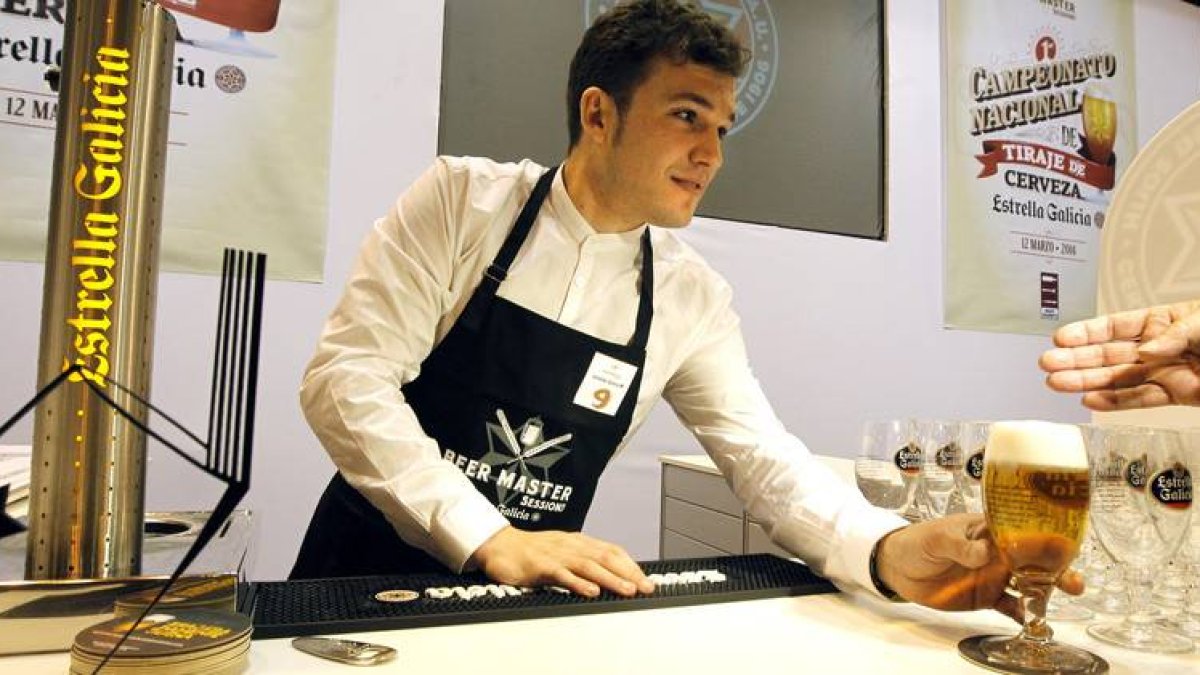 Dani Giganto, campeón de España de tiraje de cerveza