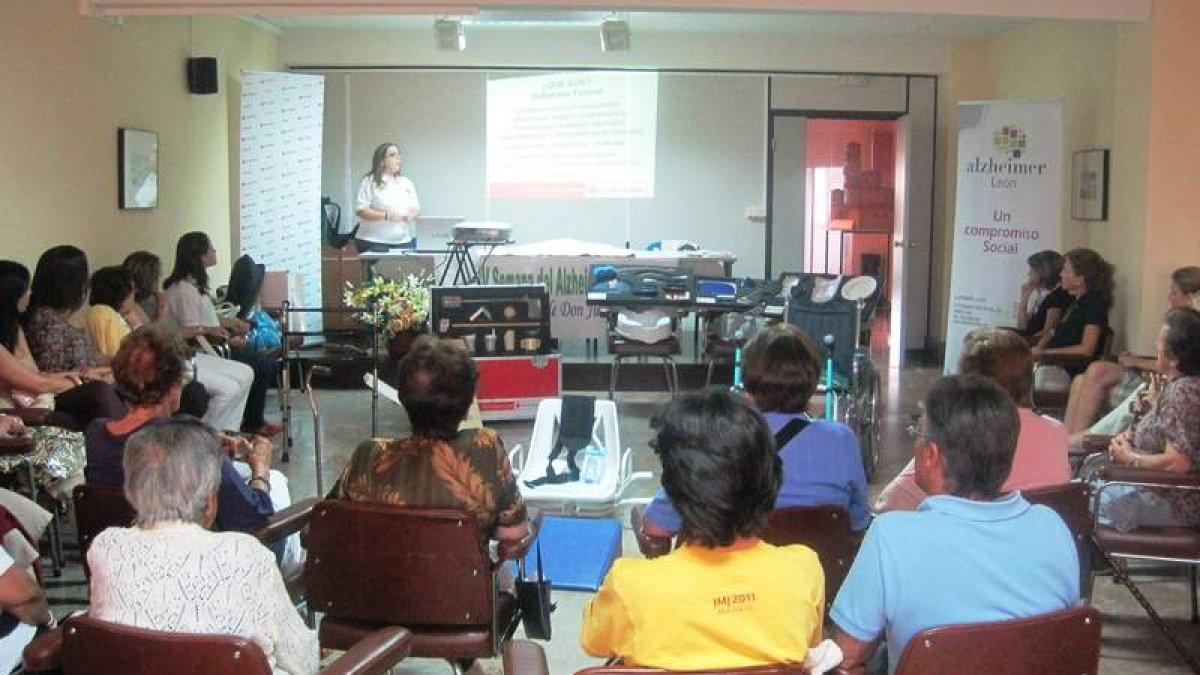 Clausura de la cuarta Semana del Alzheimer coyantina.