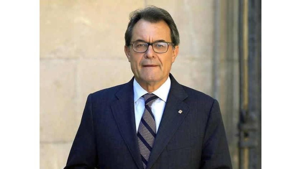 Artur Mas a su llegada al palacio de la Generalitat.