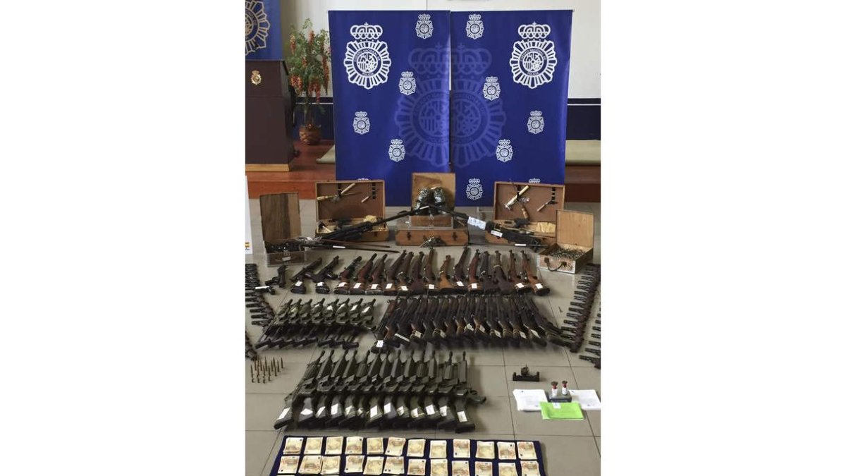 Material que se incautó la policía en la operación. POLICÍA NACIONAL