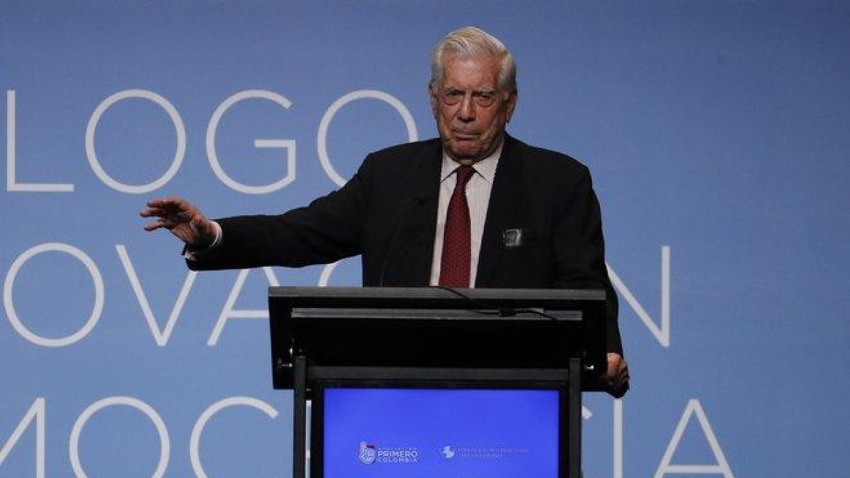 El escritor peruano y Nobel de literatura, Mario Vargas Llosa.