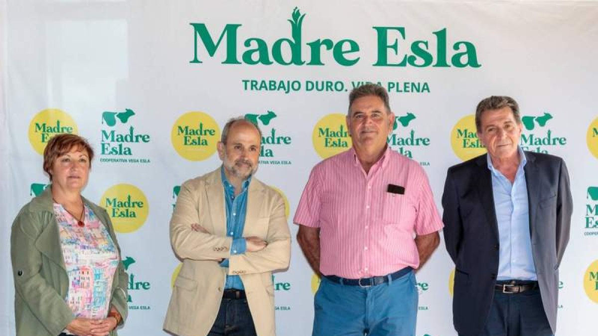 Imagen de la presentación de la marca Madre Esla. DL