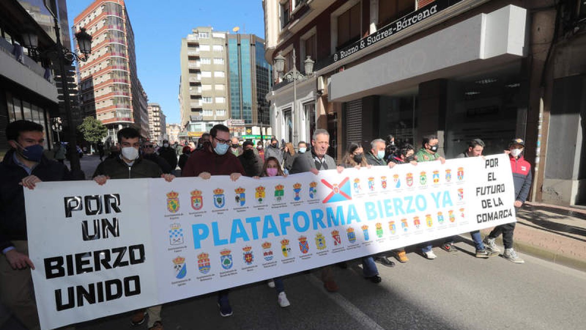Centro asociado de la Uned en Ponferrada. L. DE LA MATA
