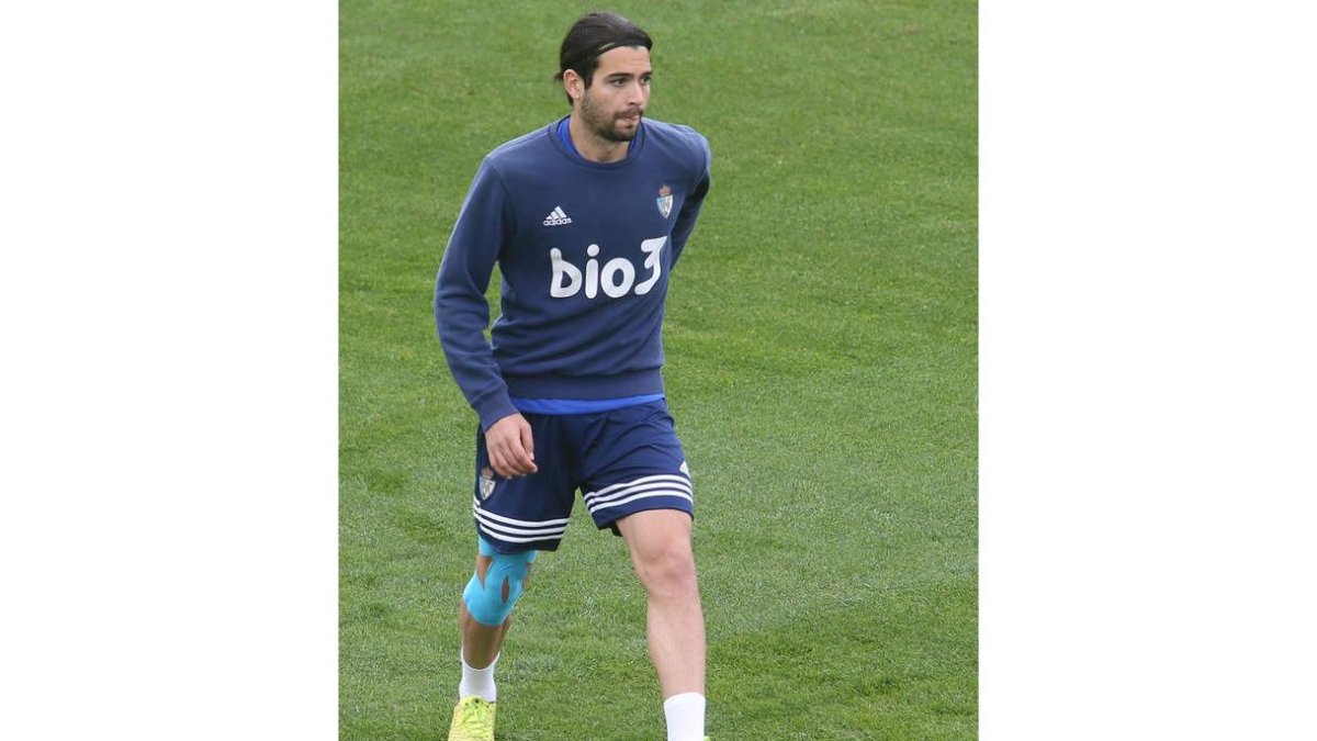 Andy confía en que la Deportiva saque adelante su partido para no depender de terceros. L. DE LA MATA