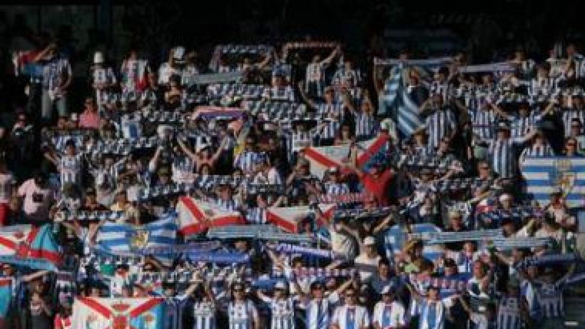 La afición de la Deportiva se ha mostrado como la más fiel del grupo en los últimos tiempos.