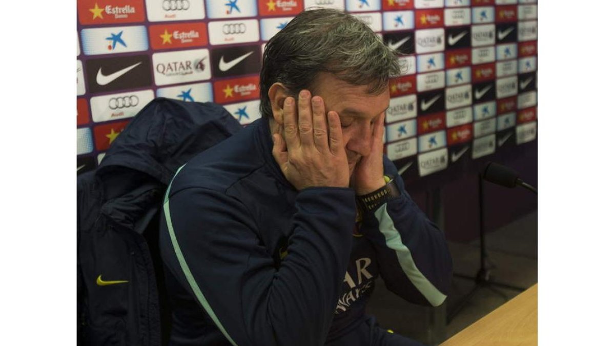 El entrenador azulgrana ‘Tata’ Martino durante la rueda de prensa previa a la Copa.