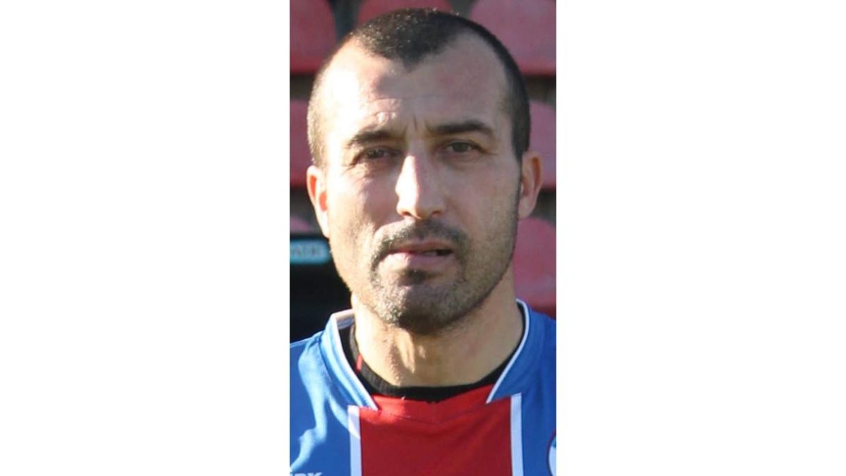 Víctor, jugador de UD Ourense.
