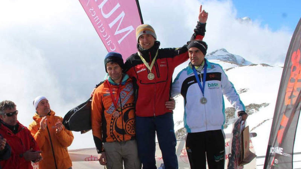 Merillas en el podio, como vencedor