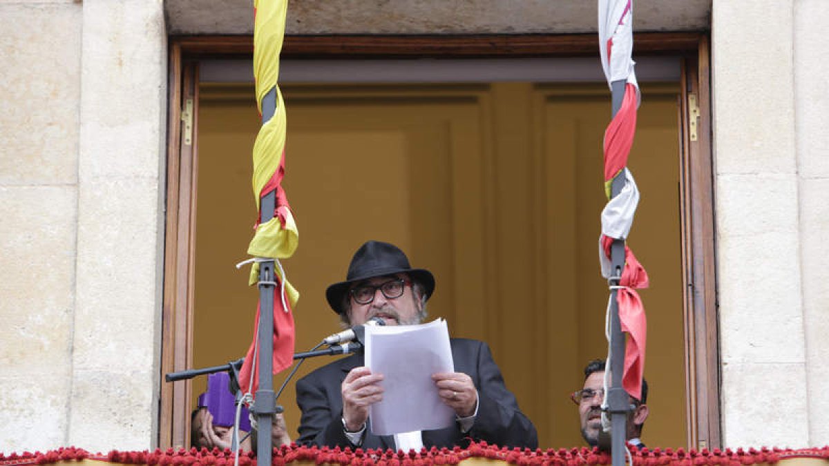 García Trapiello, durante su intervención en el pregón. SECUNDINO PÉREZ