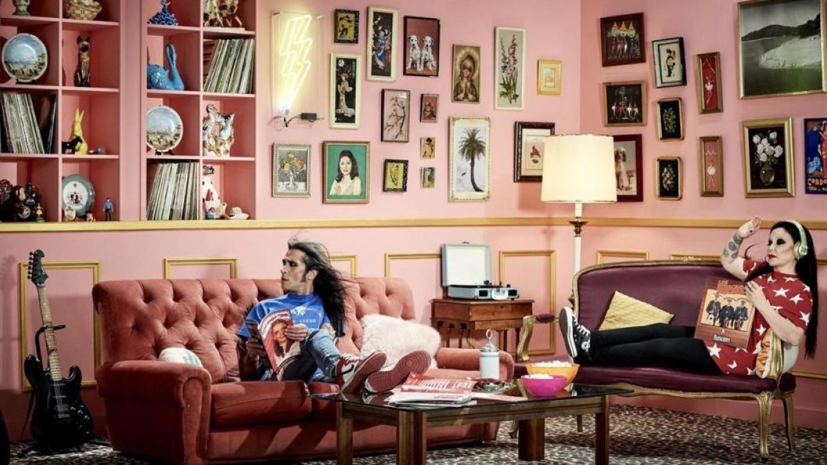 Mario Vaquerizo y Alaska, en una imagen promocional de la nueva entrega de su reality en MTV y Paramount Network.