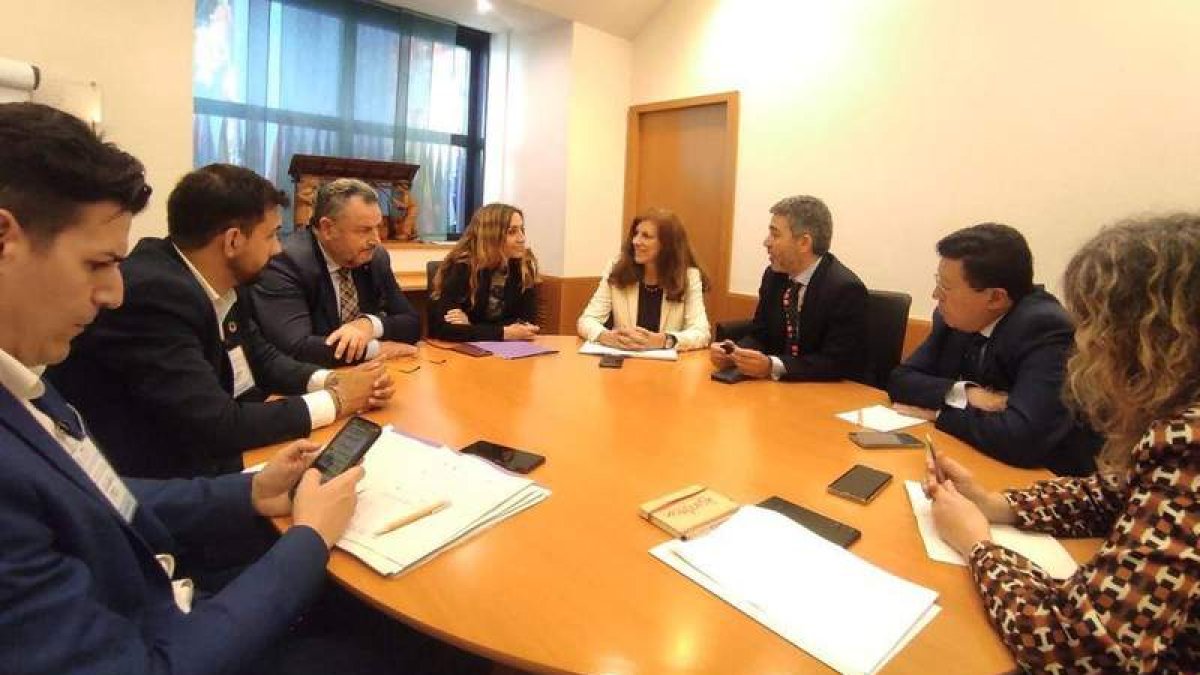 Reunión con Marcela Villarreal, directora de la División de Alianzas de la FAO. DL
