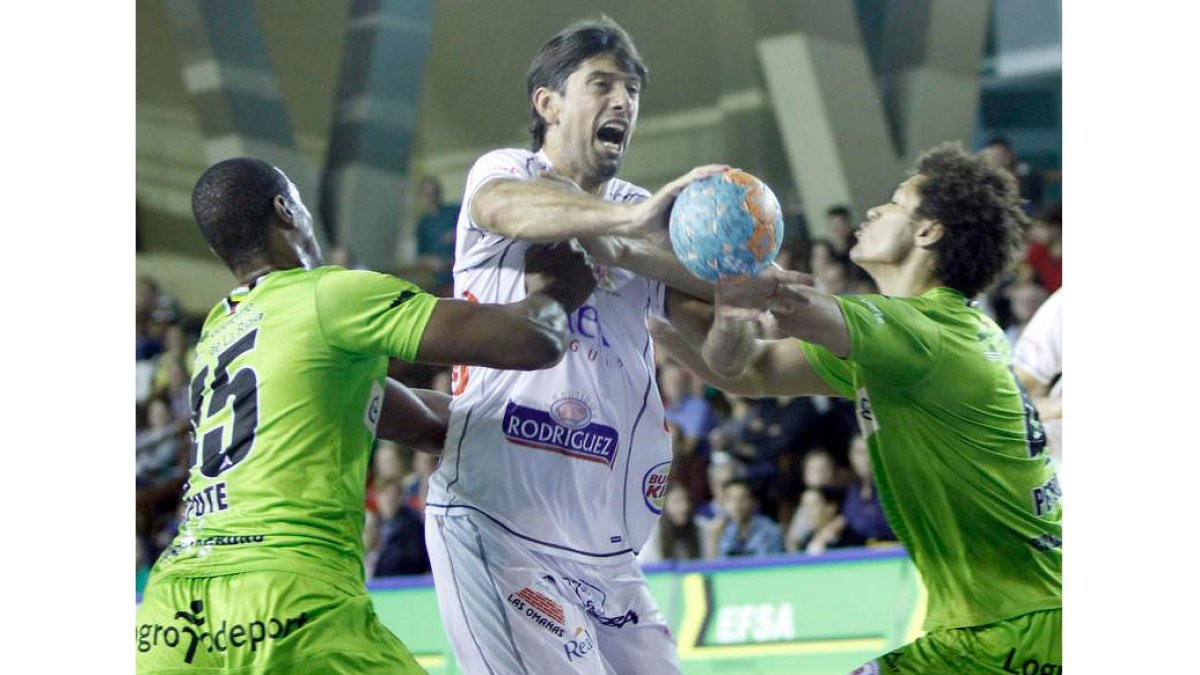 García Vega cumple hoy su partido 400 en la Asobal