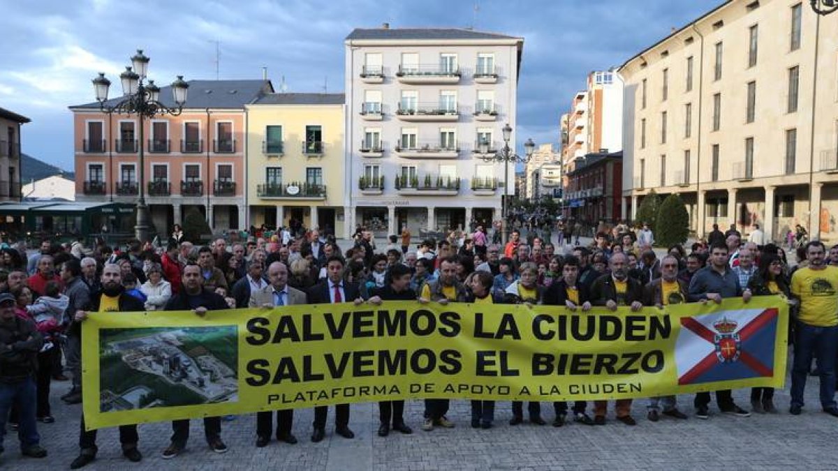 Manifestación vecinal en apoyo a la Ciuden