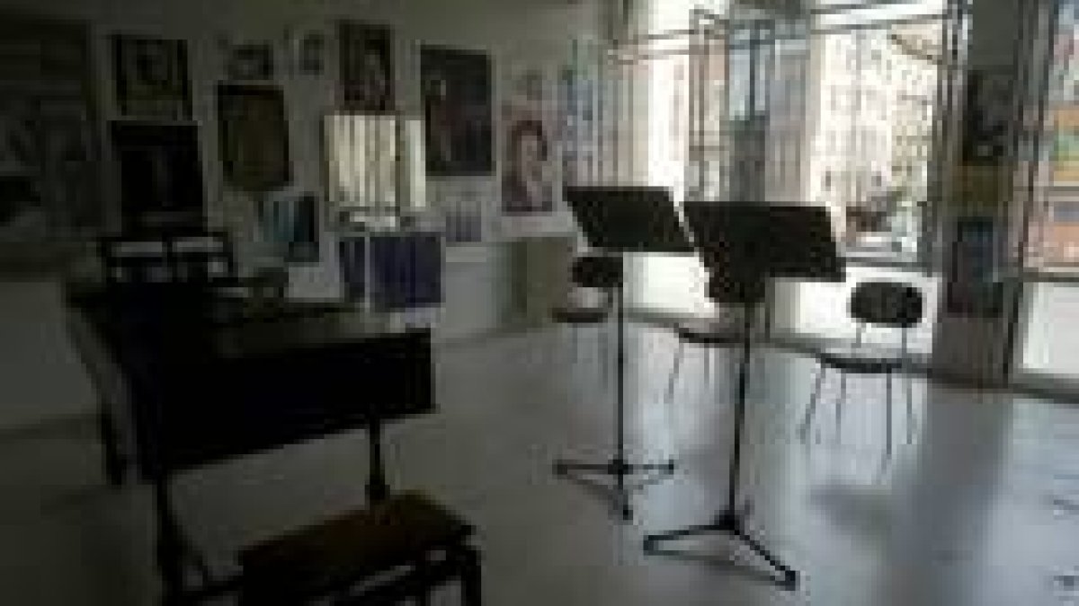 La situación que vive la enseñanza musical en la comunidad ha suscitado la respuesta del Procurador