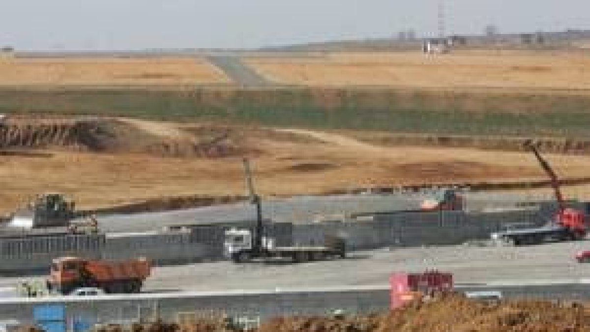 Las obras ahora se centran en la construcción de las estructuras para canalizar los arroyos