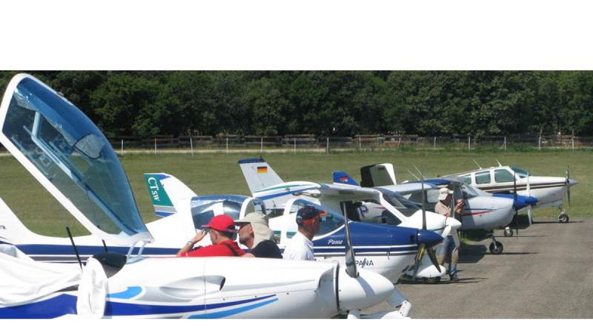 El Raid arrancará en el aérodromo de Pajares de los Oteros. DL