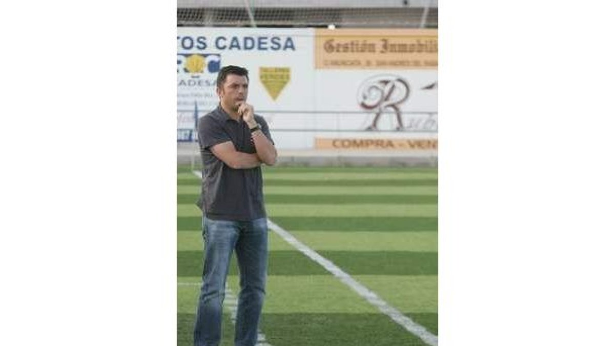 El ex entrenador del Huracán Z, Luis Cembranos.