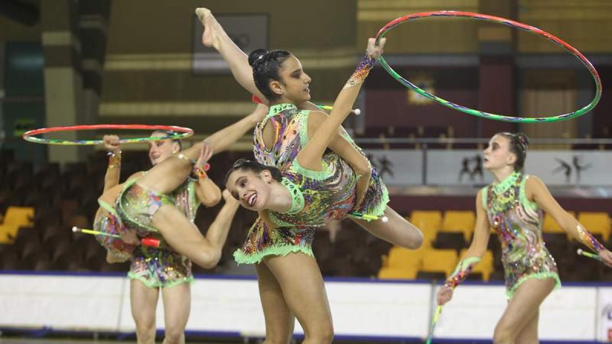 Andrea Pozo, Sara Llana, Gemma García, Carmen Cuenca, Eva, Claudia y Lucía Gutiérrez, un ‘Primera’ imbatible.