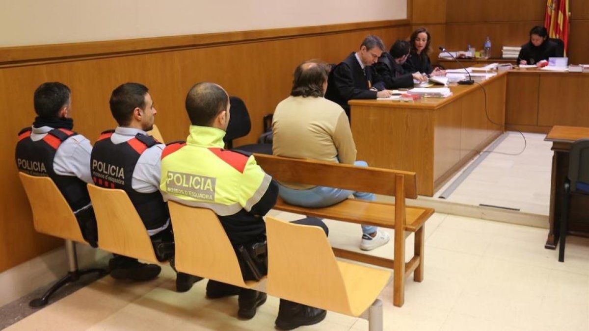 Jaime Riera Galán, acusado de agredir sexualmente a un menor, el pasado 7 de febrero en la Audiencia de Barcelona.