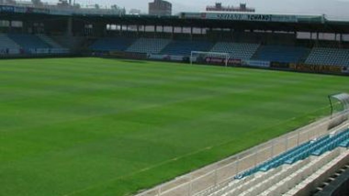 El estadio El Toralín cumple diez años.