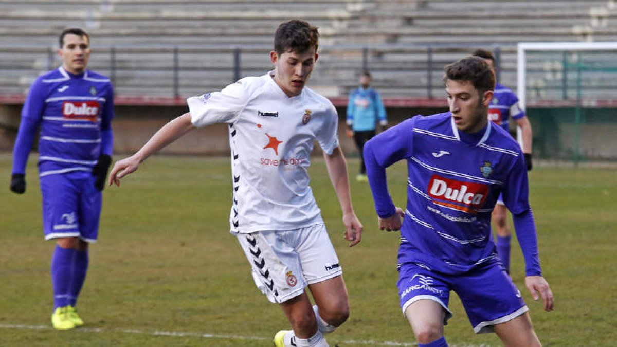Ramón cerró el marcador al lograr el tercer gol tras un pase de Valentín. F. OTERO PERANDONES