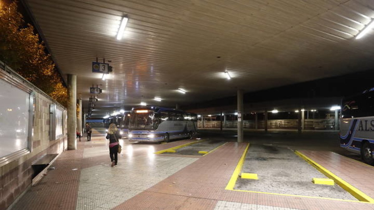 La estación de autobuses de León. DL