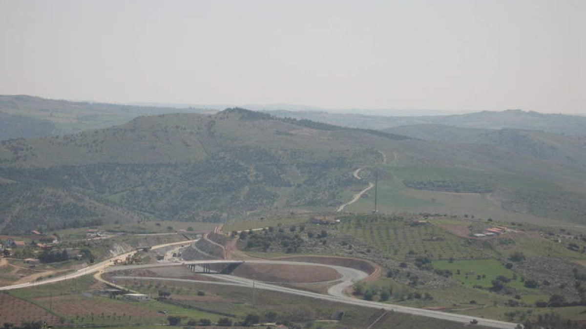 Zona de circunvalación de Braganza, donde está previsto enlazar la nueva conexión. DOMINGO