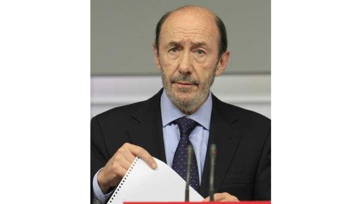 Rubalcaba, durante la rueda de prensa de ayer.