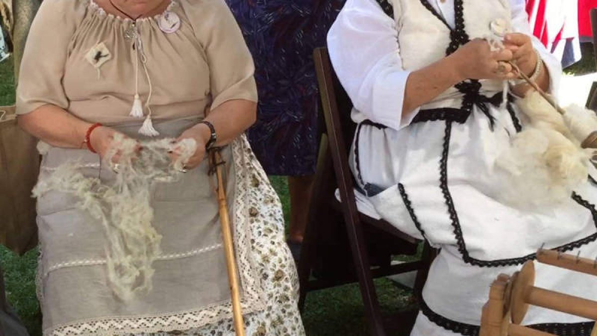Detalle de una foto de Estíbaliz Sádaba de filanderas. ESTÍBALIZ SÁDABA