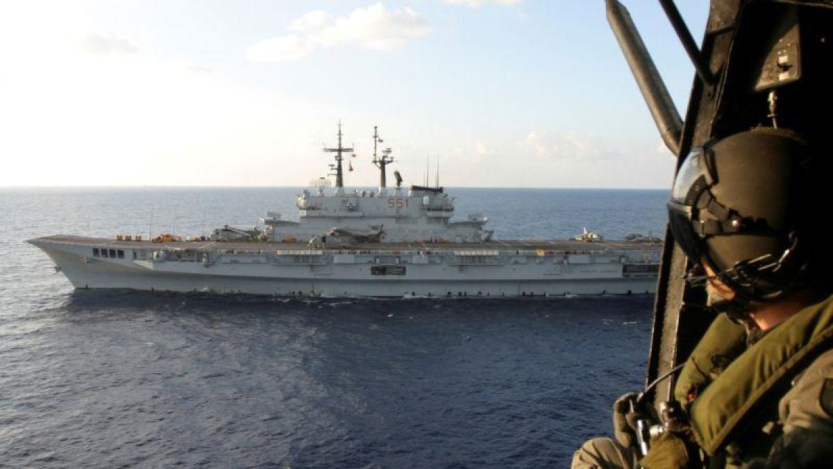 Portaaviones 'Garibaldi', donde se va a celebrar la cumbre.