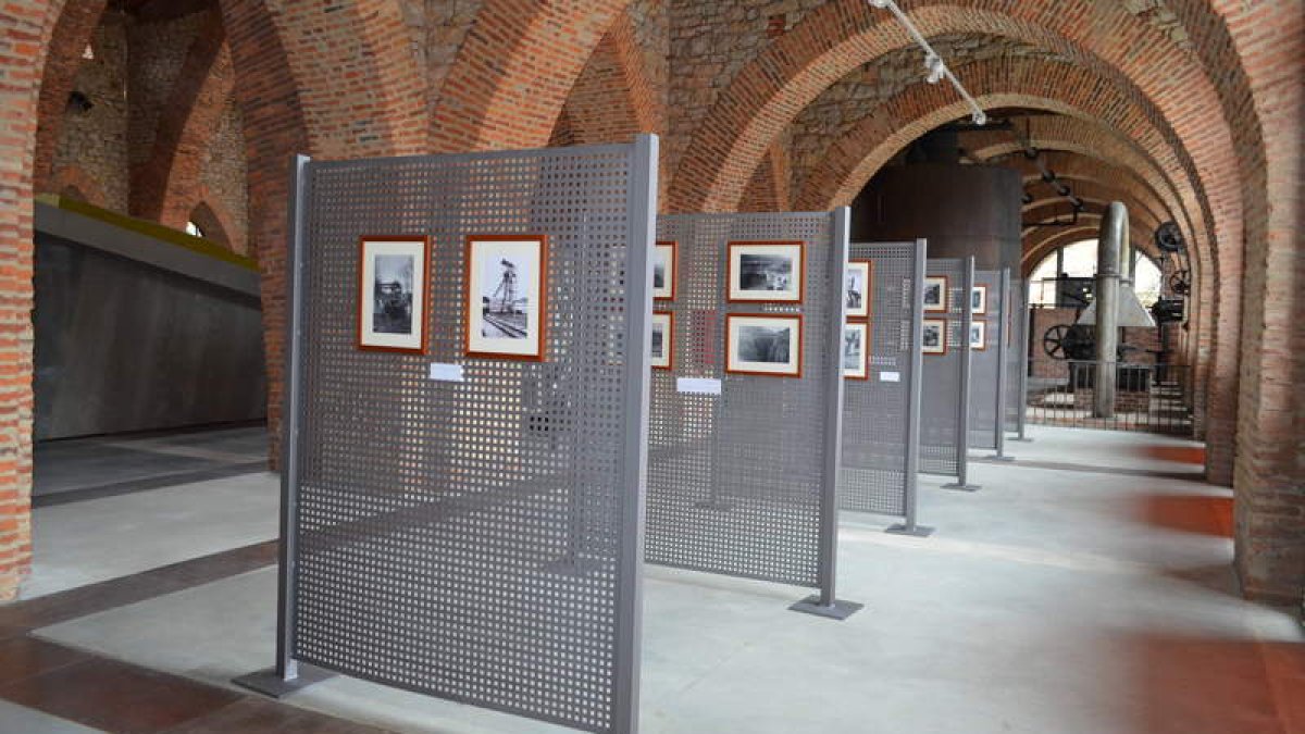 Paneles expositivos de la muestra temporal que acoge el Museo Minero de Sabero. CASTRO