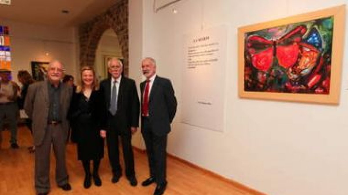 José María Merino, Gemma García, Luis Mateo Díez y Salvador Gutiérrez, en la sala Cinabrio.