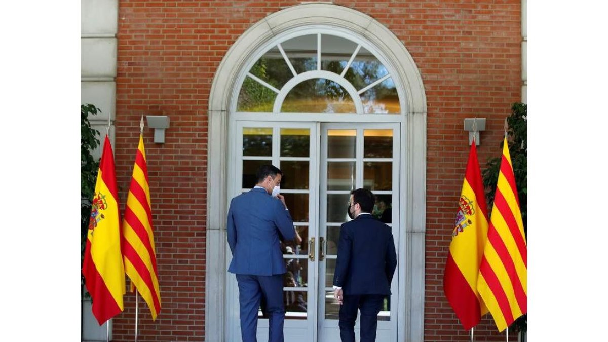 Pedro Sánchez recibió a Pere Aragonès en junio en el Palacio de la Moncloa. JUAN CARLOS HIDAALGO