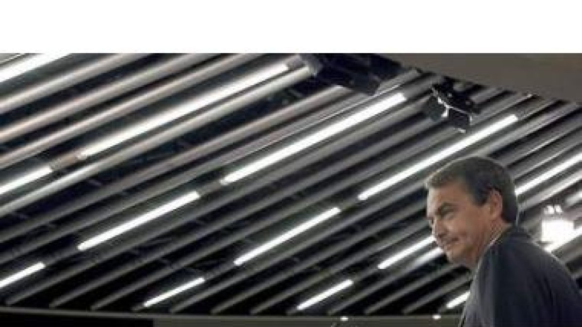 Zapatero, durante su comparecencia del jueves en el Palacio de la Moncloa.