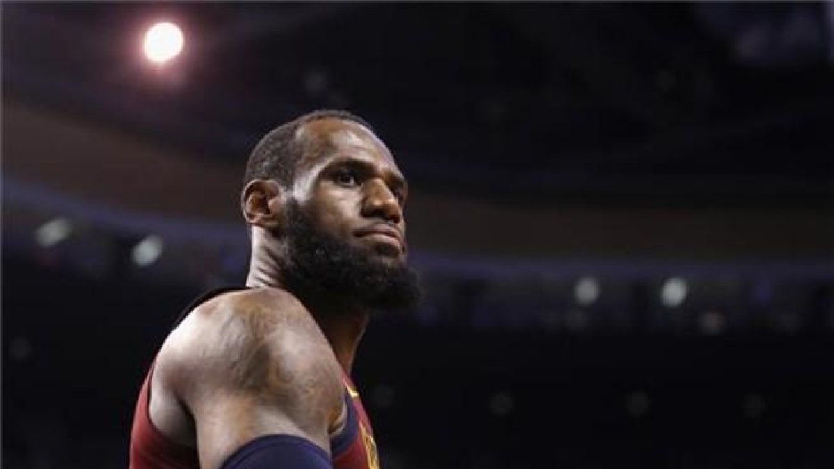 Lebron, anoche