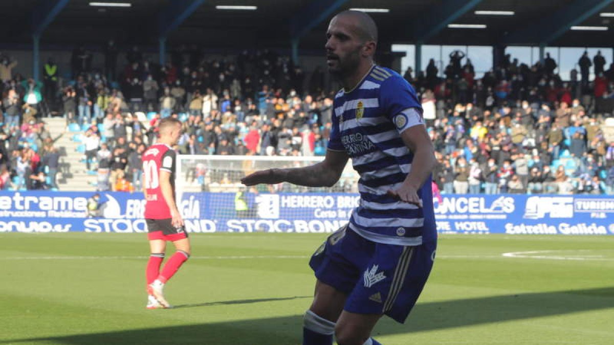 Yuri logró los dos goles de la victoria en el partido del pasado domingo ante el Mirandés. ANA F. BARREDO