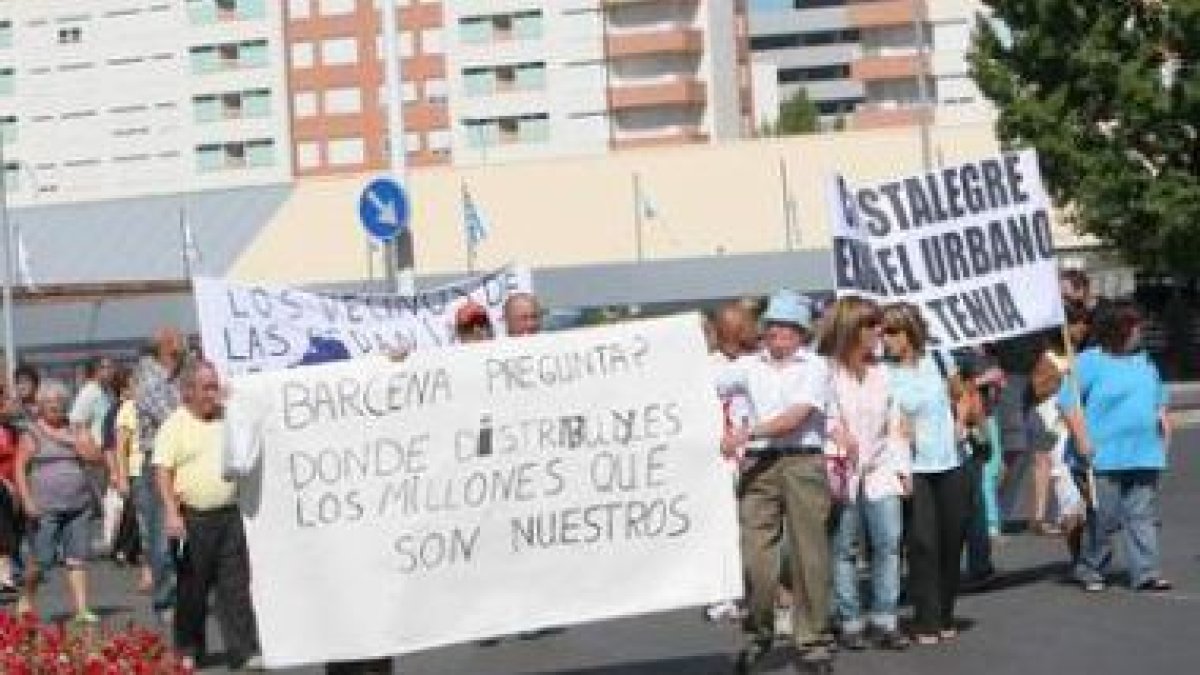 La cabecera de la protesta vecinal organizada el pasado sábado en Ponferrada.