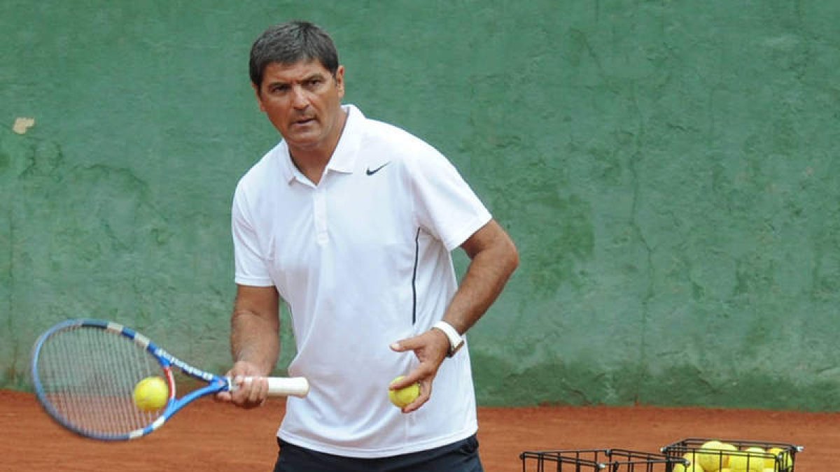Toni Nadal desgranará hoy en León las claves para mejorar en el deporte y en la vida. DL