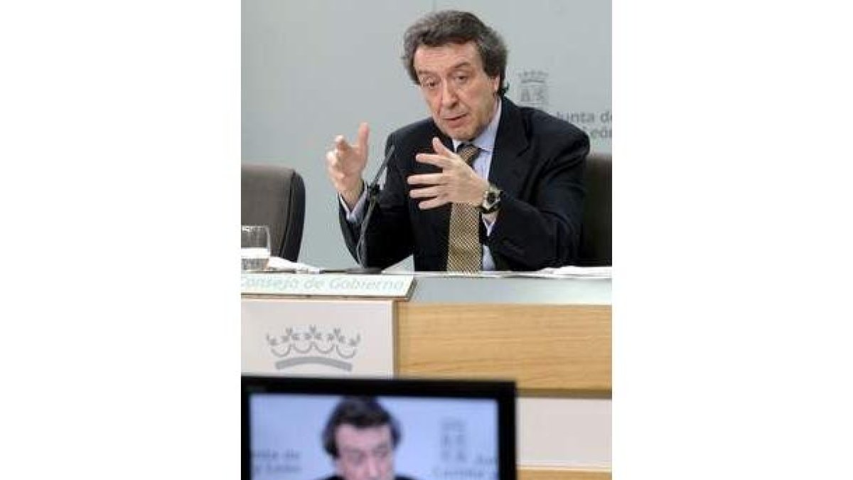 José Antonio de Santiago Juárez, en la rueda de prensa tras el Consejo